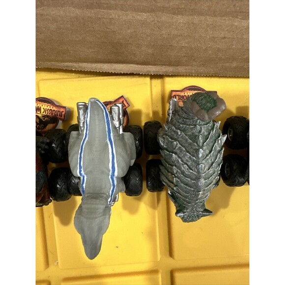 Lot of 6 Set Jurassic World Zoom Riders Pull Back Power Dinosaurs 🦕 3.25" NEW - Picture 3 of 6